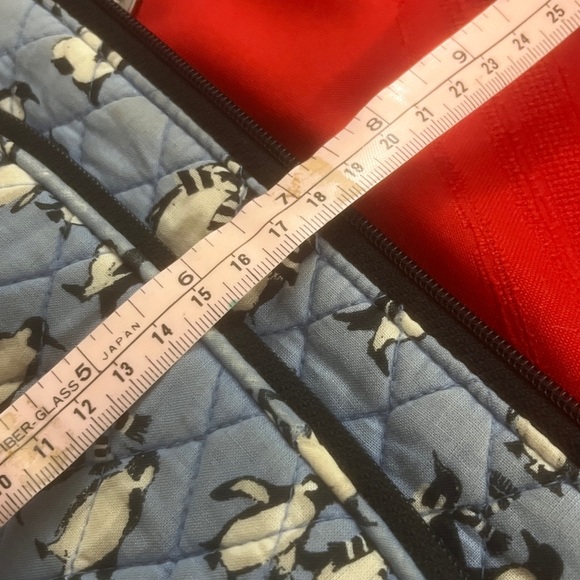 🎁Vera Bradley Penguin Print Crossbody - Picture 9 of 11